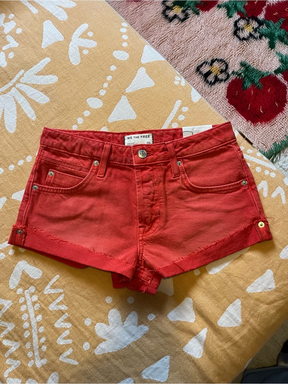 Free people shorts Cali Cuffed shorties Red Picante
